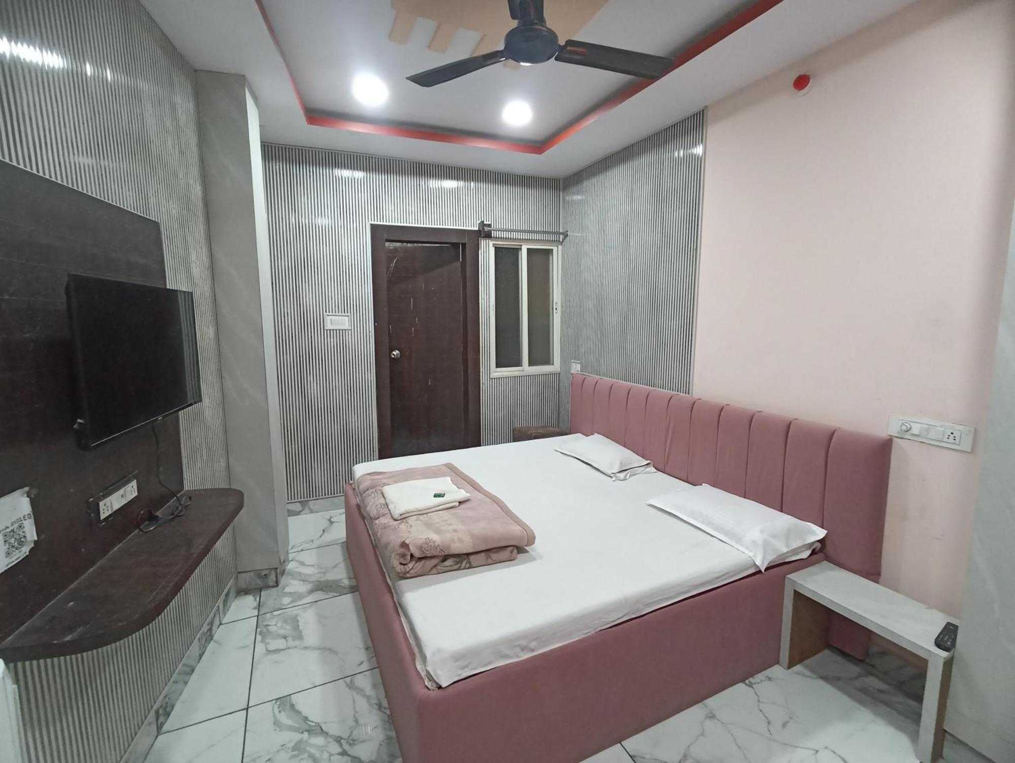 Hotel Shree Krishna Palace Ujjain Zewnętrze zdjęcie